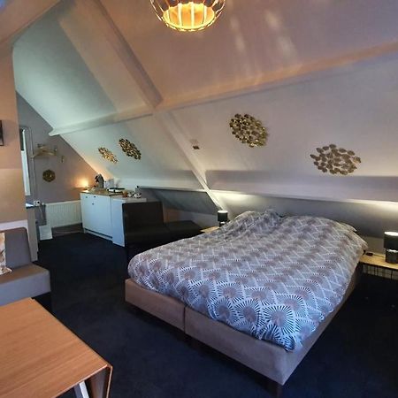 Logeren Op Dijk43 Hotell Broek op Langedijk Exteriör bild