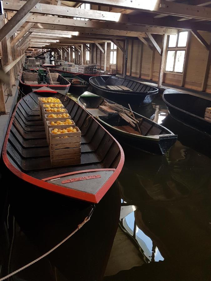 Logeren Op Dijk43 Hotell Broek op Langedijk Exteriör bild