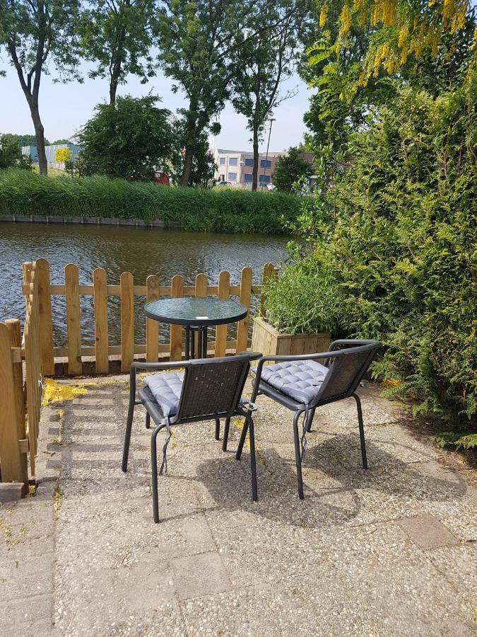 Logeren Op Dijk43 Hotell Broek op Langedijk Exteriör bild