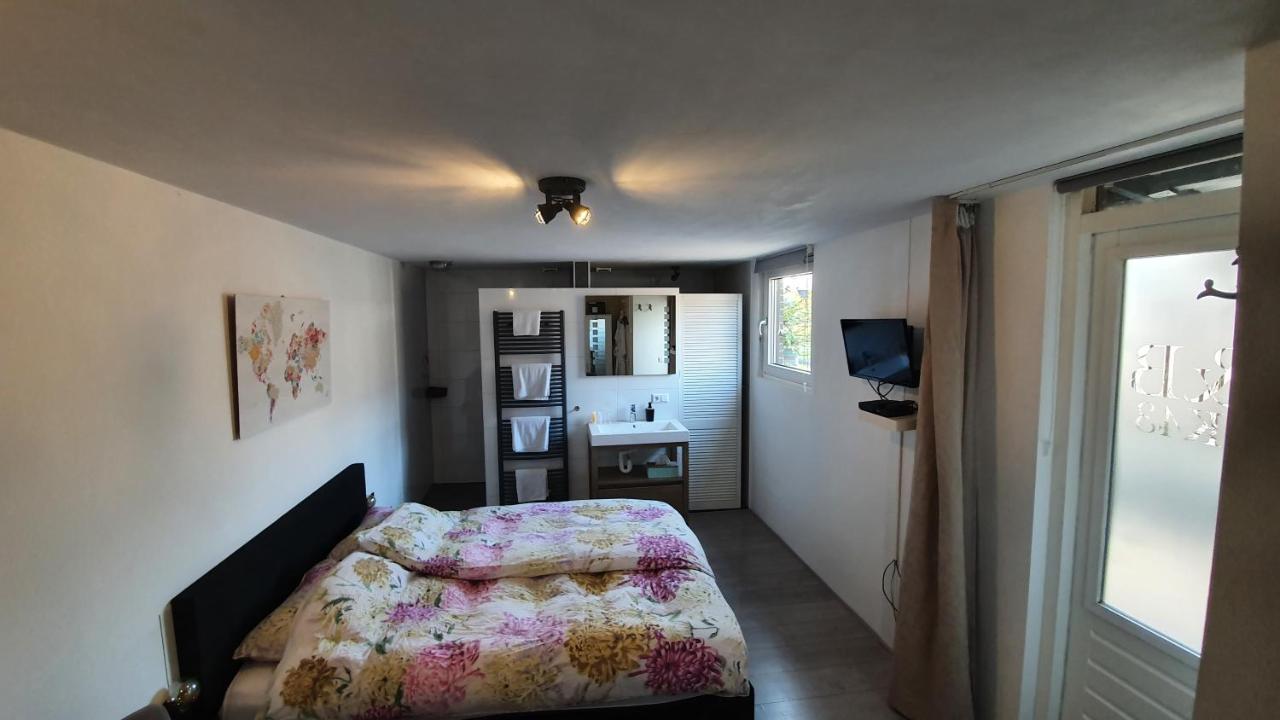 Logeren Op Dijk43 Hotell Broek op Langedijk Exteriör bild