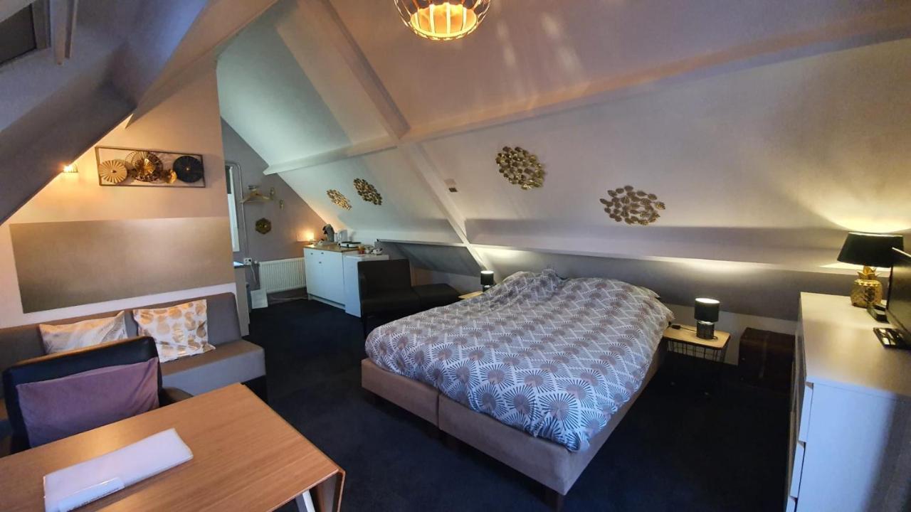 Logeren Op Dijk43 Hotell Broek op Langedijk Exteriör bild