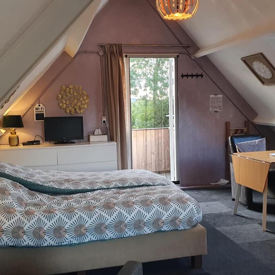 Logeren Op Dijk43 Hotell Broek op Langedijk Exteriör bild