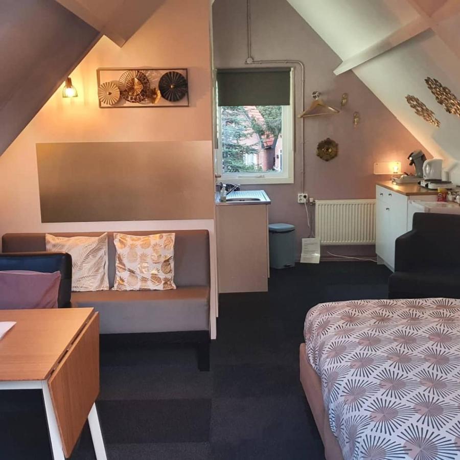 Logeren Op Dijk43 Hotell Broek op Langedijk Exteriör bild